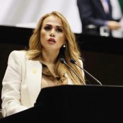 Karla Rabelo renuncia a Morena; se une a MC y va por alcaldía de Huimanguillo