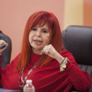 Layda Sansores viaja en jet privado a Cancún para la reunión de Gobernadores