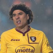 Memo Ochoa se equivocó en la goleada de su equipo ante el Inter de Milán