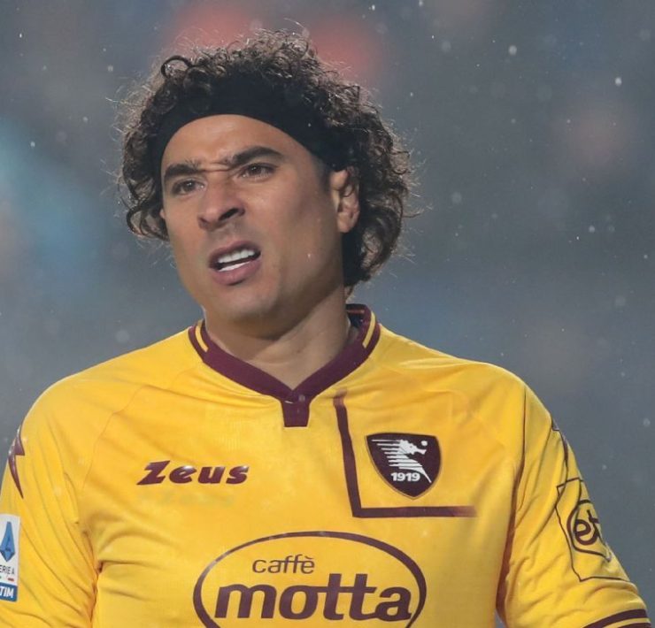 Memo Ochoa se equivocó en la goleada de su equipo ante el Inter de Milán