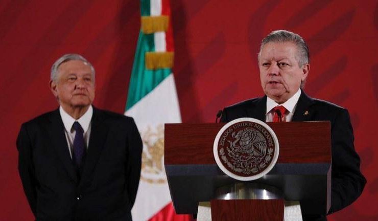 Revela AMLO que Zaldívar fue intermediario ante poder judicial