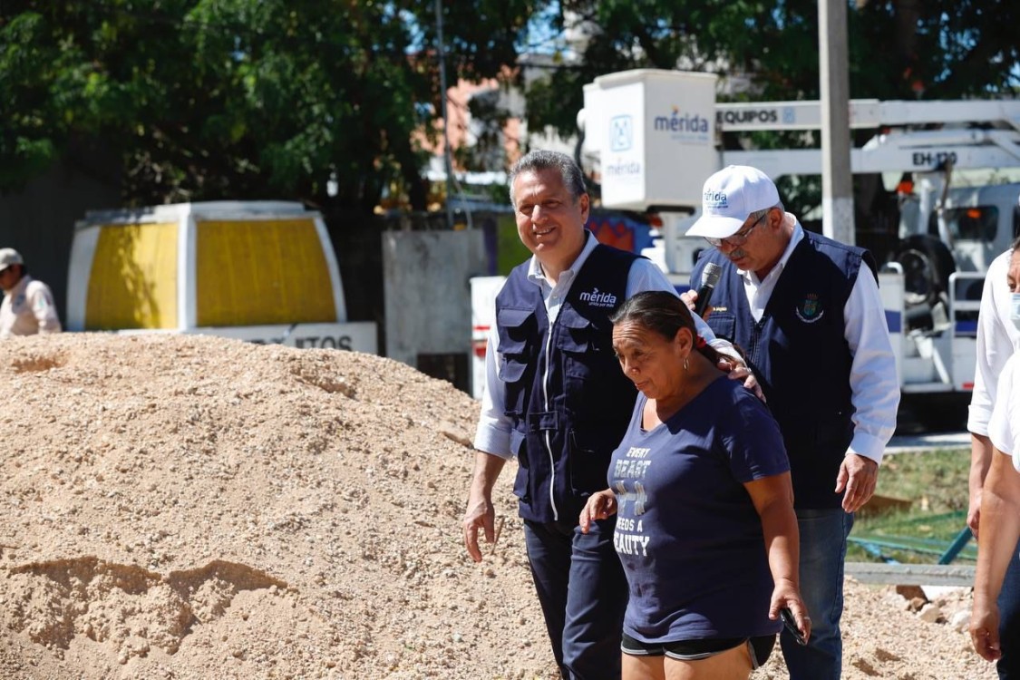 Ruz Castro supervisó la rehabilitación del parque del fraccionamiento Manzana 115