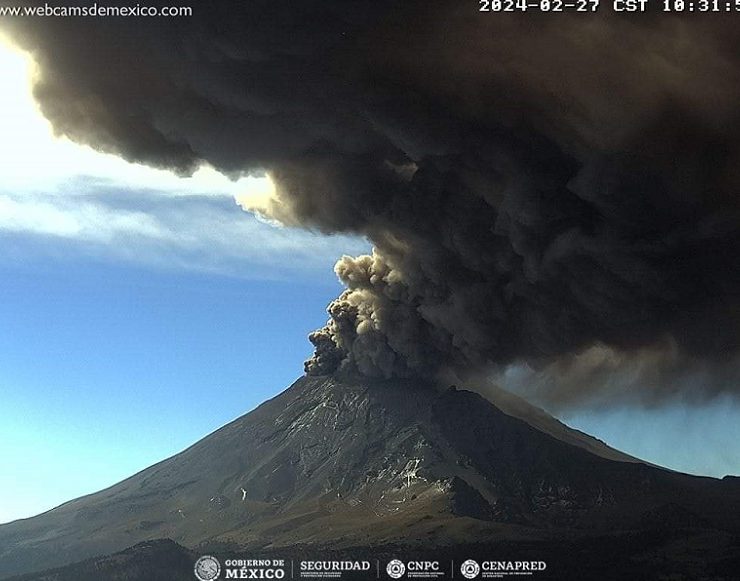 Lluvias de ceniza leves a moderadas en poblaciones circundantes y en algunas ciudades más lejanas