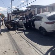 Genera aparatoso accidente