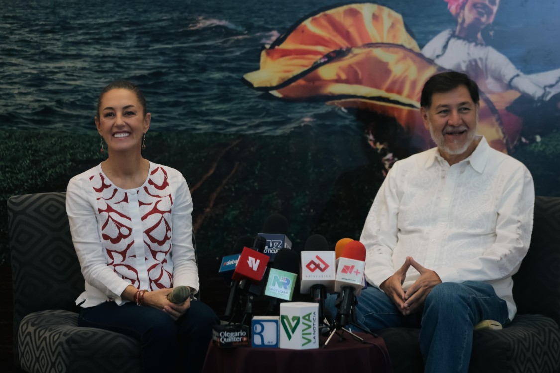 Sheinbaum acusa al frente opositor de retomar la "guerra contra el narco"