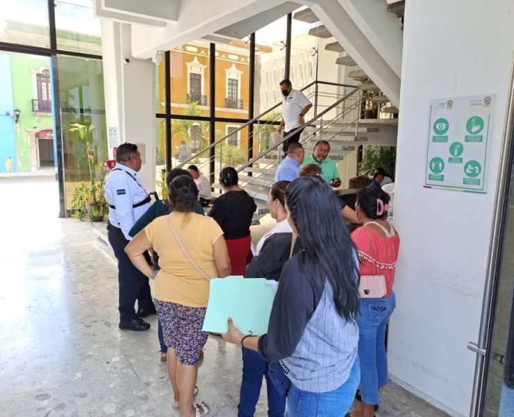 Denuncian padres de familia