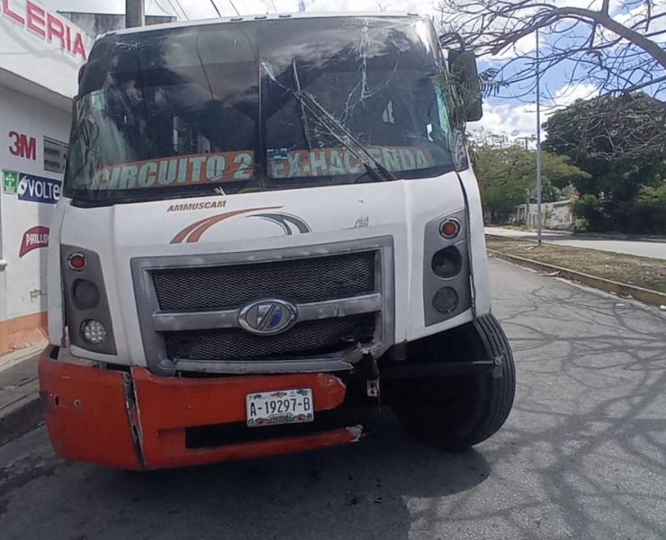 Daña luminarias al quedarse