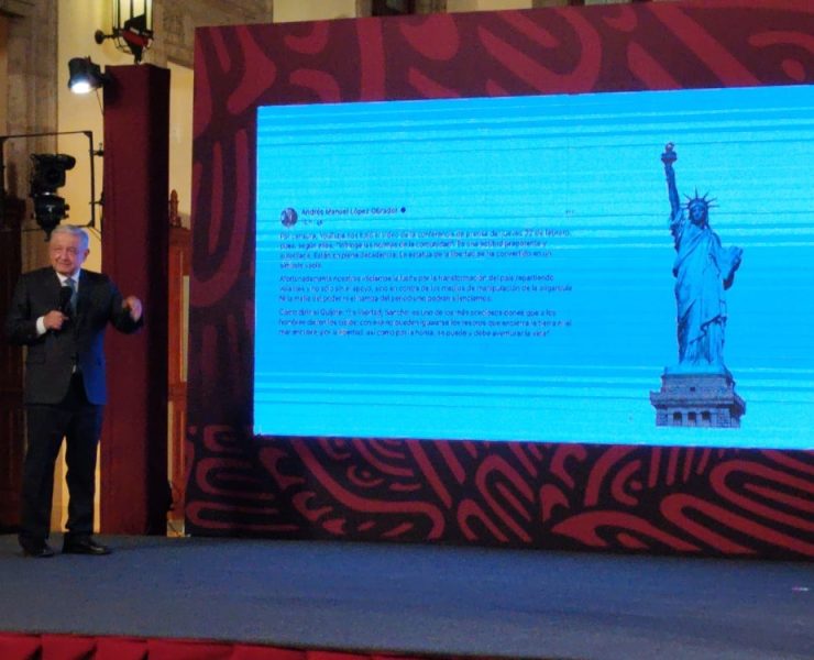 AMLO asegura que YouTube estaría tomada por conservadores