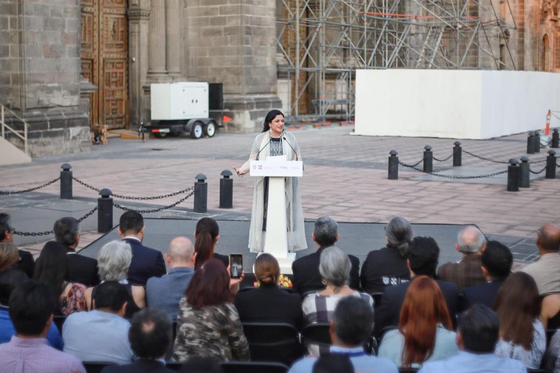 SC devela el conjunto de las Tres virtudes teologales, en la Catedral Metropolitana