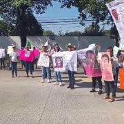 Marchan familiares de desaparecidos, exigen a las autoridades atender sus casos