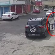 Mujer que abandonó a su hija de 2 años en la CDMX fue arrestada en Edomex