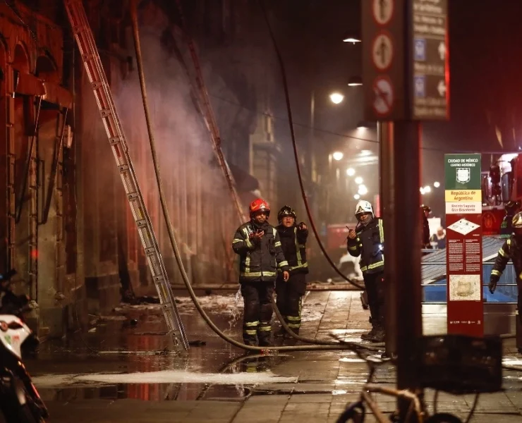 ncendio en el Centro Histórico: Respuesta rápida y eficiente de los equipos de emergencia