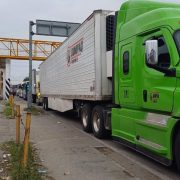 Transportistas de Tabasco se suman al bloqueo nacional para exigir seguridad