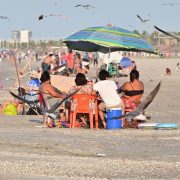 Ciudadanos deben prevenir golpe de calor e infecciones gastrointestinales