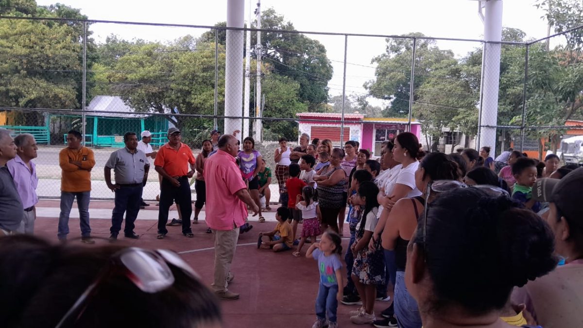 Ciudadanos inconformes con el gobierno municipal