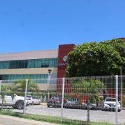 Adeuda la Unacar cinco quincenas a trabajadores jubilados