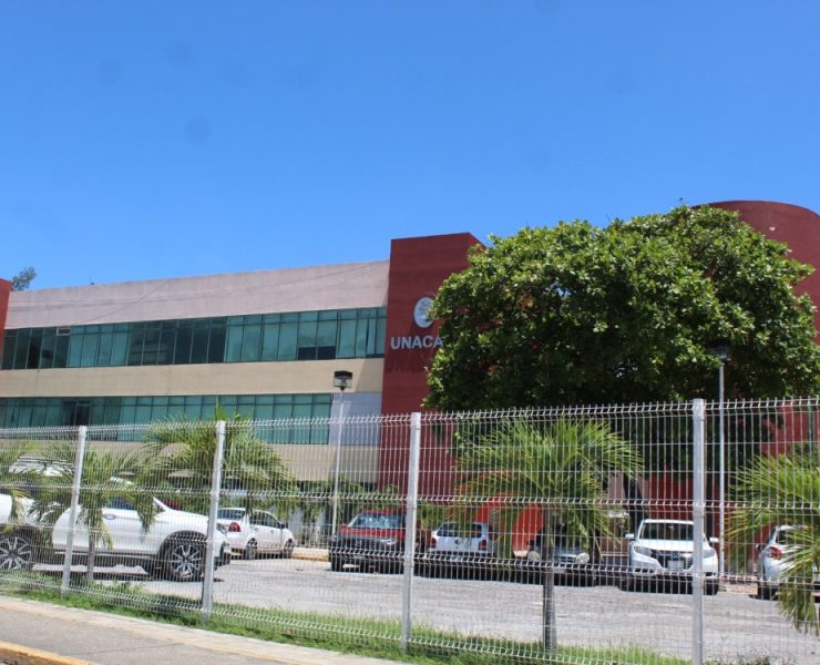 Adeuda la Unacar cinco quincenas a trabajadores jubilados