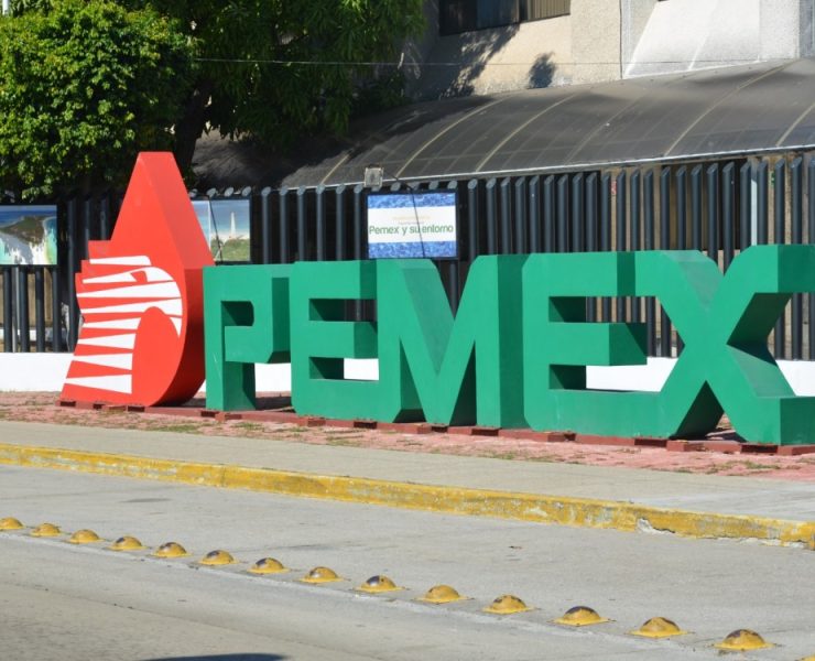 Comerciantes pedirían a Sheinbaum que traiga la torre completa de Pemex a Ciudad del Carmen