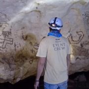 Arqueólogo halla en Yucatán cueva ceremonial vinculada a deidades mayas