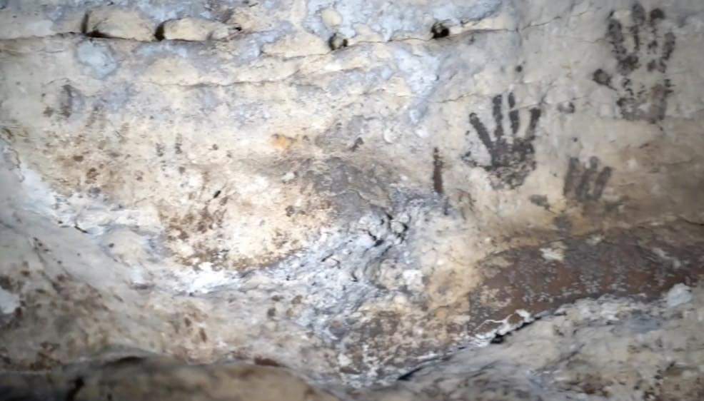 Sergio Grosjean ha compartido recientemente imágenes del descubrimiento de una cueva en Yucatán 