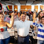 Renán Barrera promete un gobierno incluyente con todos los meridanos