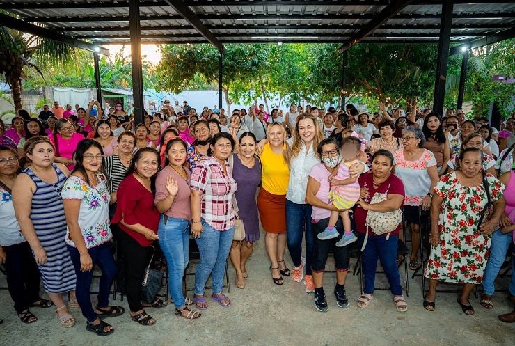 Cecilia Patrón cuando estamos juntas nos va bien a todas