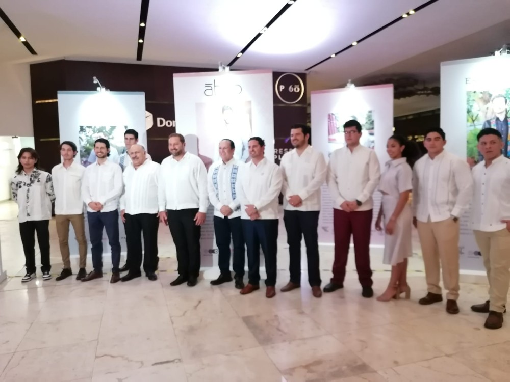Canaive Delegación Yucatán realizó exposición para celebrar el Día de la Guayabera