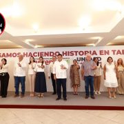 Javier May presentó a su equipo de campaña