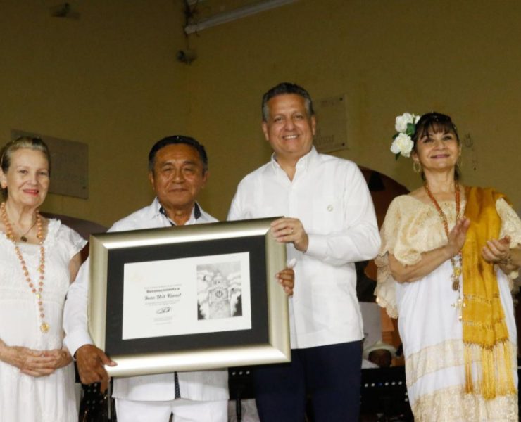 El Ayuntamiento reconoce la labor de los trovadores por su contribución a la música yucateca, que da identidad a Mérida y a Yucatán