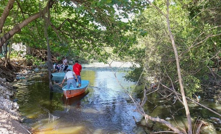 Pescadores de Progreso limpiaron "La Draguita", es un ojo de agua