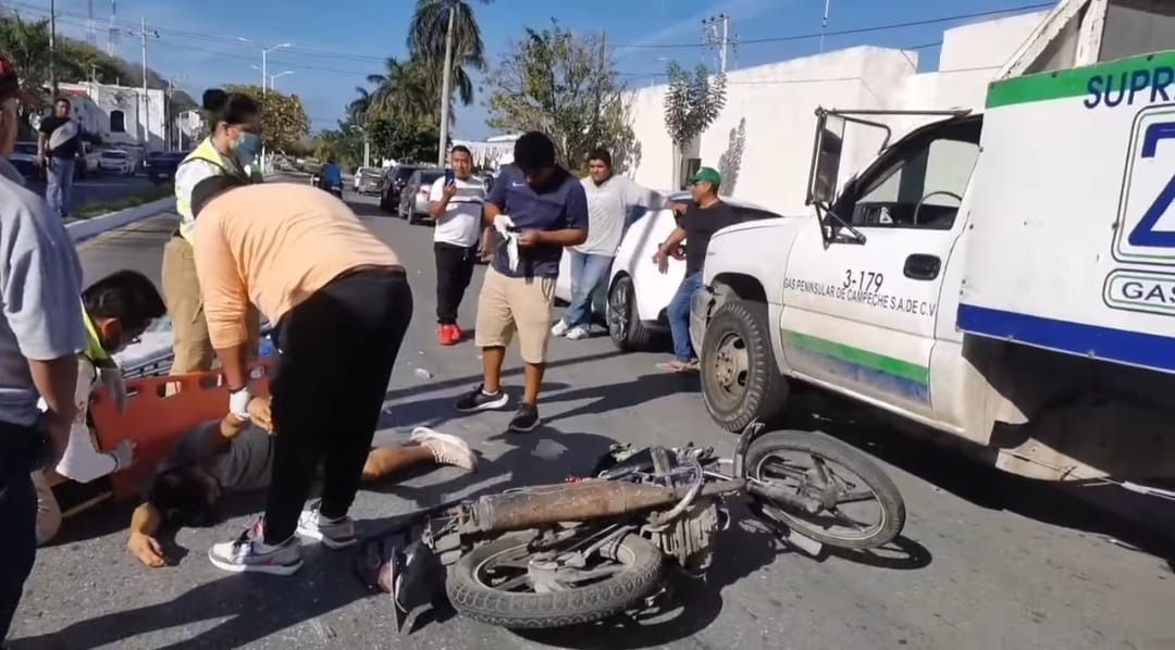 Motociclista resultó seriamente lesionado