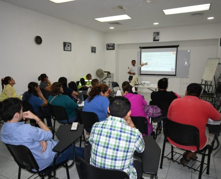 Reciben empresarios campechanos capacitación
