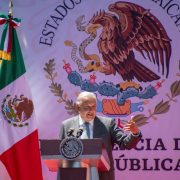 Aniversario de la Expropiación Petrolera: Presidente López Obrador Advierte contra la Entrega de Recursos Naturales