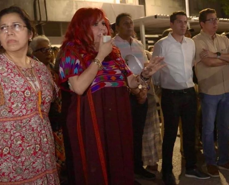 Acude Layda a dialogar