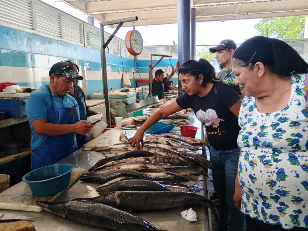 Sube precio de pescados y maricos