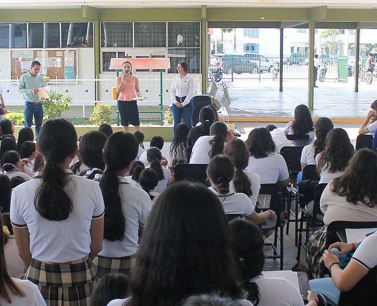 Universidad de Colima conmemora el Día Internacional de las Mujeres