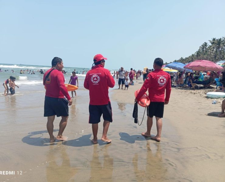 Tabasqueños abarrotan balnearios y sitios turísticos por temporada vacacional