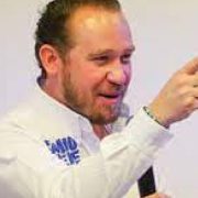 Mientras Batres busca bajar pendones, Taboada sube en las encuestas