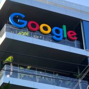 Google es demandado por artistas