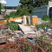 Predio baldío en la colonia Benito Juárez convertido en basurero