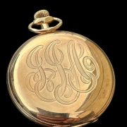Subastan reloj de oro del Titanic