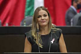 Cecilia Patrón Laviada, candidata a la Alcaldía de Mérida por PAN, PRI y Nueva Alianza.