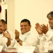 Ningún regateo a derechos de los trabajadores, garantiza Javier May