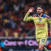 América aplastó al Toluca cinco goles a uno y es nuevo líder general