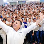 Presenta Renán Barrera su equipo ciudadano para promover unidad Yucateca y defender el voto estatal