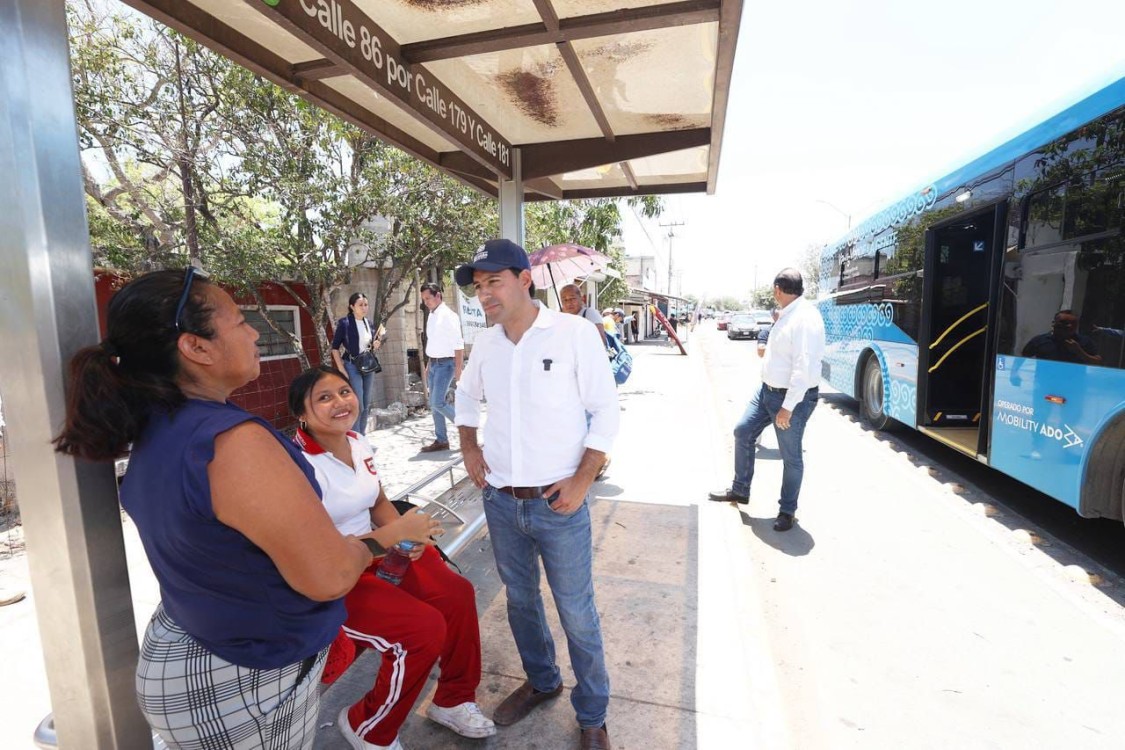 El Gobernador Mauricio Vila Dosal supervisa funcionamiento de rutas del Sistema de Transporte Va y Ven que prestan servicio en el Sur de Mérida