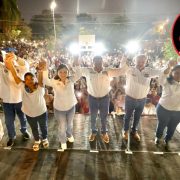 Javier May anuncia regularización de colonias en Centro para dar certeza jurídica a familias