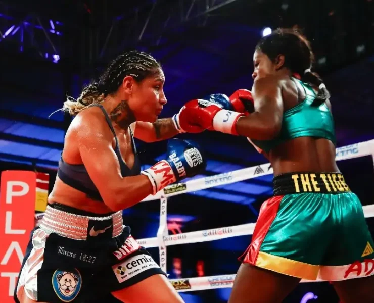 Mariana ``Barby´´ Juárez tuvo un triunfal regreso, a los cuadriláteros