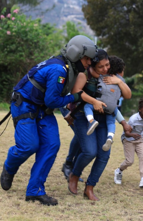 La Secretaría de Marina dio a conocer que este lunes arribarán a Progreso 34 mexicanos rescatados en Haití