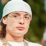 Peso Pluma ignora a reconocido artista que quería colaborar con el